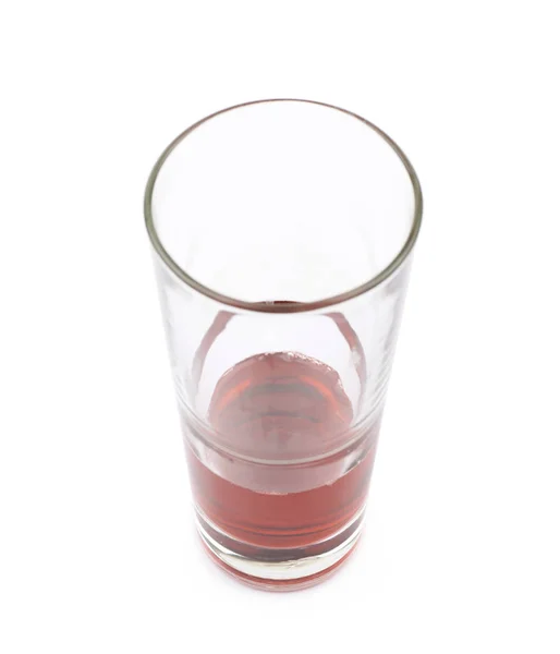 Glas rood sap geïsoleerd — Stockfoto