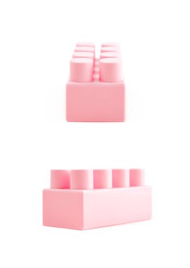 İzole tek oyuncak inşaat bloğu