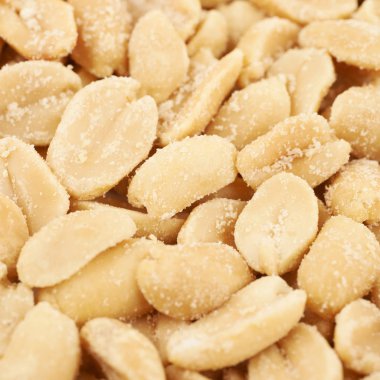 Tuzlu fıstık ile kaplı yüzey