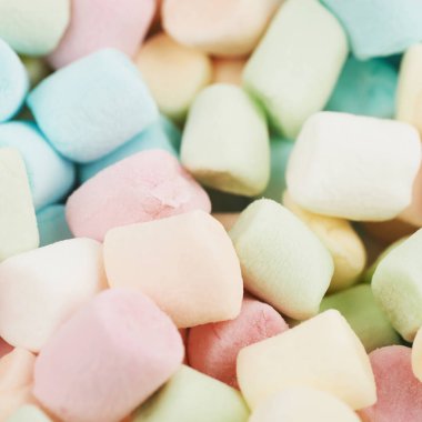 Mini marshmallow ile kaplı yüzey