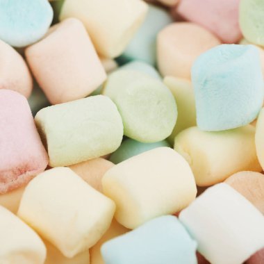 Mini marshmallow ile kaplı yüzey