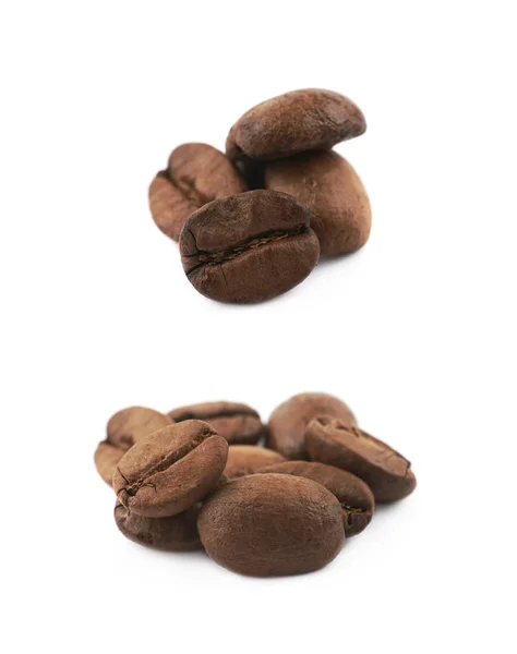 Högen av kaffebönor som isolerade — Stockfoto