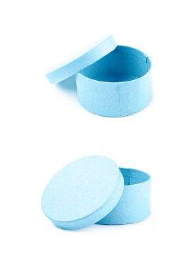 İzole kağıt hediye kutusu