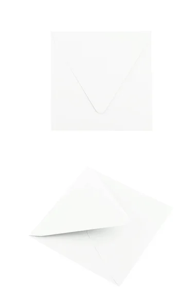Sqaure gevormde papieren envelop geïsoleerd — Stockfoto