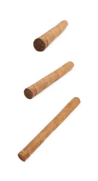 Nya röka cigarr isolerade — Stockfoto