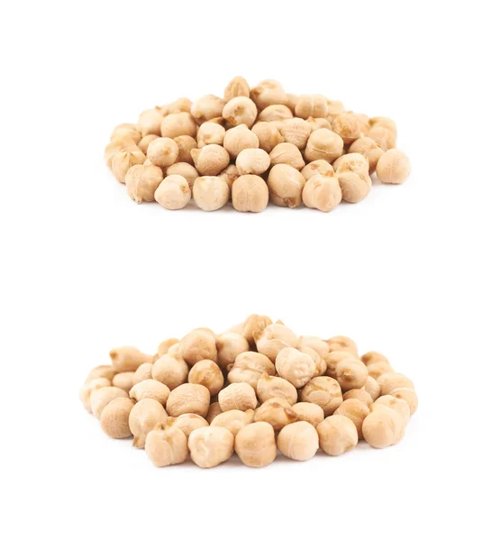 Pile of chick peas isolated — Stock Photo, Image