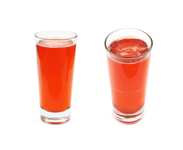 Vidro de suco vermelho isolado — Fotografia de Stock