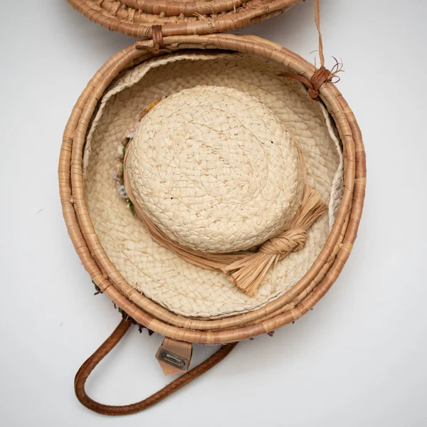 Straw Hat Woven Basket — Stock Photo, Image