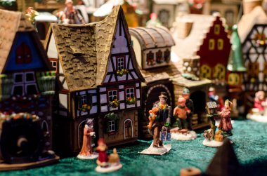 Seramik tütsü ev minyatür