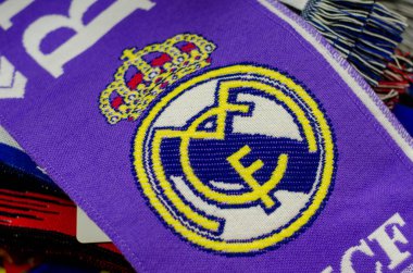 Soest, Almanya - 12 Ocak 2018: Eşarp logosu Fc Real Madrid ile