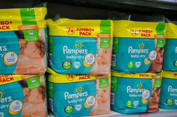 Soest Alemanha Janeiro 2018 Pampers Pack Para Venda Loja Rossmann — Fotografia de Stock