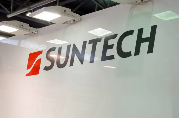 Kyiv Ucrânia Abril 2018 Suntech Power Holdings Ltd Tabuleta — Fotografia de Stock