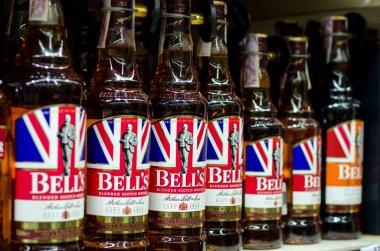 Kiev, Ukrayna - 15 Temmuz 2018: Bell'in viski Satılık süpermarket