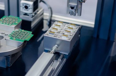 Yönetim Kurulu ve bağlayıcı üretim.