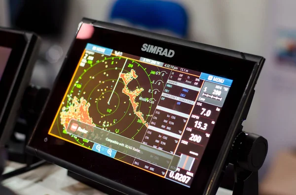 Kiev, Ukrayna - 28 Eylül 2018: Simrad Yankı ölçer.