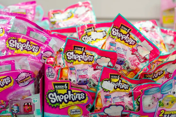 Kiev Ucrania Marzo 2018 Shopkins Toys Venta Supermercado Stand — Foto de Stock