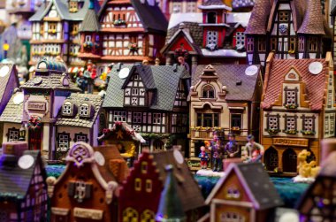 Seramik tütsü ev minyatür