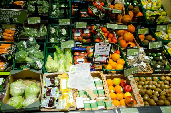 Soest Allemagne Décembre 2018 Fruits Légumes Frais Rayon Supermarché Hit — Photo