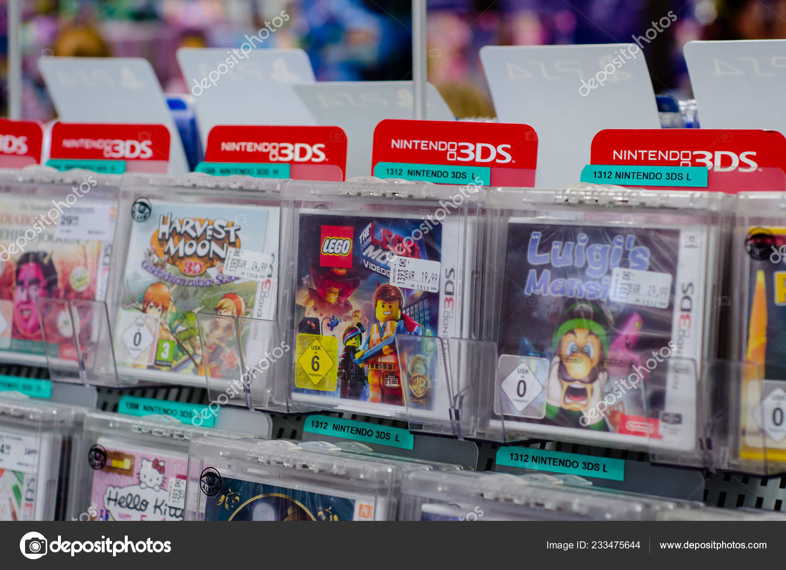 Nintendo 3ds Stock Photos, Royalty Free Nintendo 3ds Images | Depositphotos