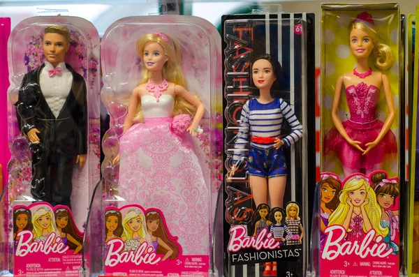 Soest Alemanha Dezembro 2018 Barbie Brinquedos Para Venda Estande Supermercado — Fotografia de Stock