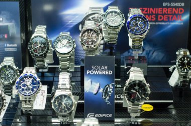 Soest, Almanya - 14 Ocak 2019: Casio yapı dükkanı penceresinde.