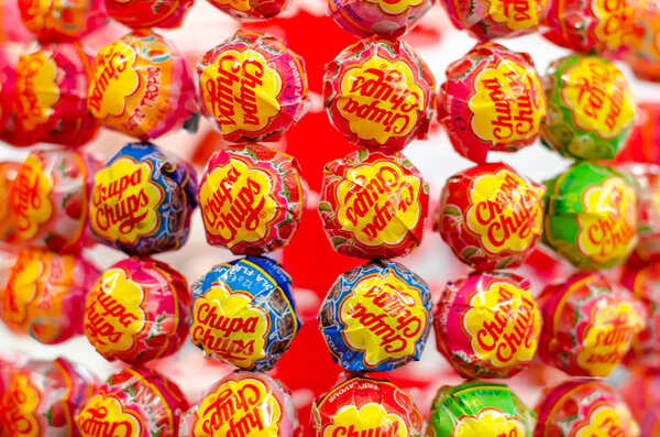 Soest, Германия - 3 января 2019: Chupa Chups for sale
.