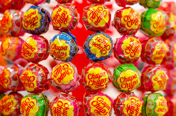 Soest, Германия - 3 января 2019: Chupa Chups for sale
.