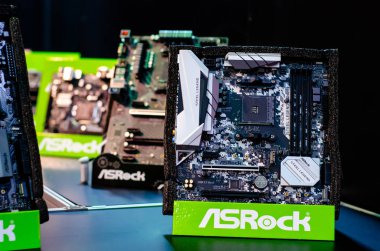 Kiev, Ukrayna - 12 Nisan 2019: Asrock anakart.
