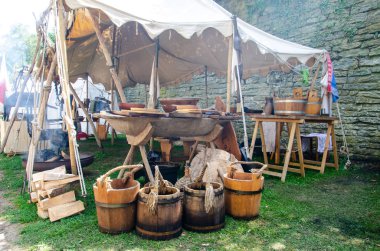 Ortaçağ festivalinde ortaçağ yemekleri ve yaşam.