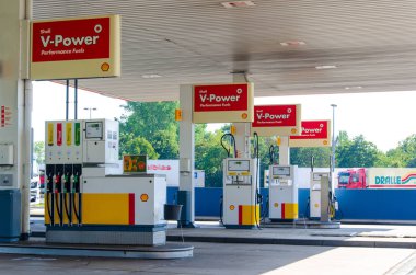 H rth, Kuzey Ren-Vestfalya, Almanya - 26 Temmuz 2019: Shell V