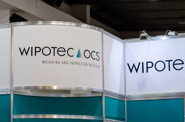 Київ, Україна-18 вересня 2019: Вивіска Wipotec-OCS. Wipotec-OCS є інноваційним, надійним партнером високої продуктивності, процесу і клієнто орієнтованих зважування та інспекції рішення. — стокове фото