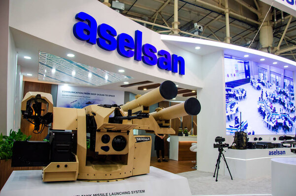 Киев, Украина - 09 октября 2019 года: стенд ASELSAN. ASELSAN - турецкая корпорация, производящая тактические военные радиоприёмники и электронные системы обороны для вооруженных сил Турции.
.