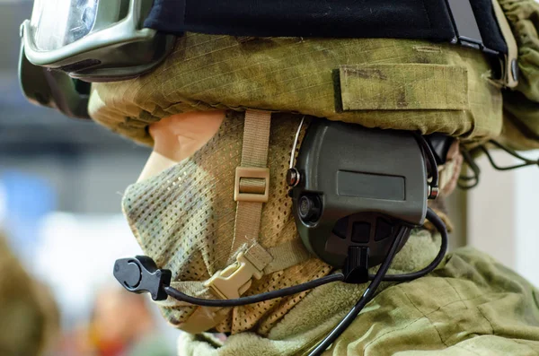 Etalagepoppen in militair uniform in een militaire winkel — Stockfoto