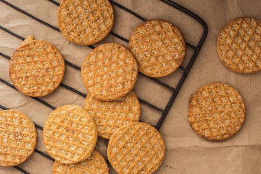 Kağıt arka plan üzerinde iştah açıcı tanımlama bilgileri