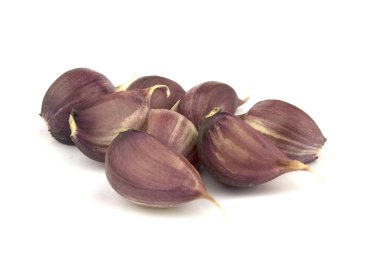 İzole sarımsak. Diş sarımsak izole üzerinde beyaz arka plan