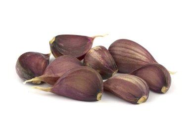 İzole sarımsak. Diş sarımsak izole üzerinde beyaz arka plan