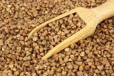 Gıda katkı maddeleri: buğday dağınık bir ahşap kepçe ile