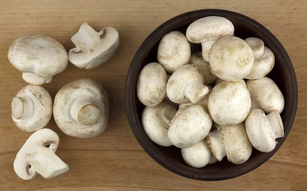 Champignon Champignons Kom Houten Achtergrond Herfst Oogst Vegetarisch Voedsel Plantaardige — Stockfoto