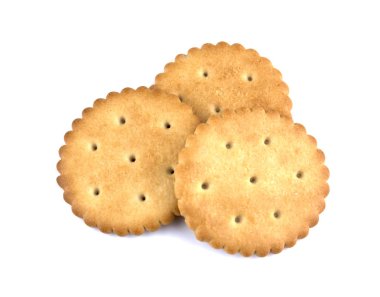 Beyaz arkaplanda çıtır kraker izole edildi