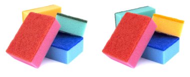 Beyaz bir arka plan üzerinde izole mutfak süngerler