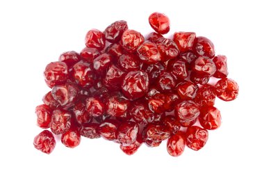 beyaz zemin üzerine kurutulmuş kiraz izole