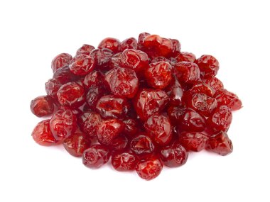 beyaz zemin üzerine kurutulmuş kiraz izole