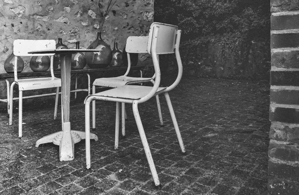 Altmodische Stühle Auf Einer Terrasse Frankreich — Stockfoto