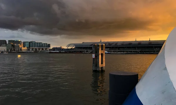 Sonnenuntergang Über Dem Hafen Von Amsterdam Den Niederlanden — Stockfoto