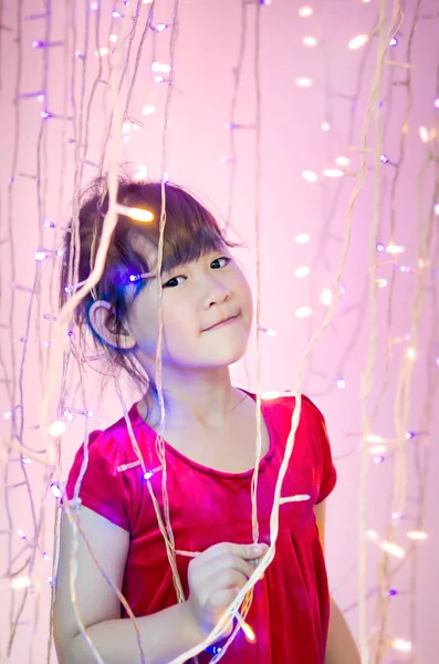 Retrato Ásia Pouco Bonito Menina Com Luz Bokeh Fundo — Fotografia de Stock
