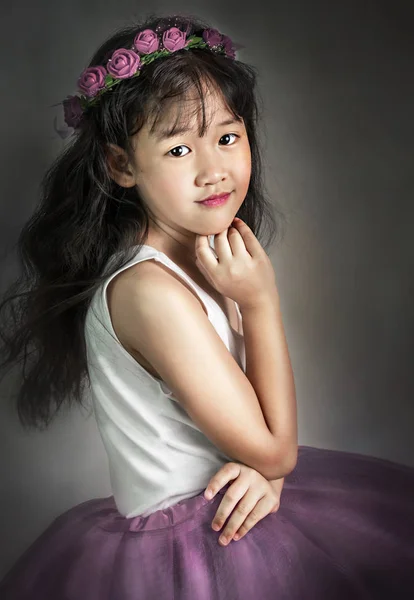 Portrait de petite fille asiatique — Photo
