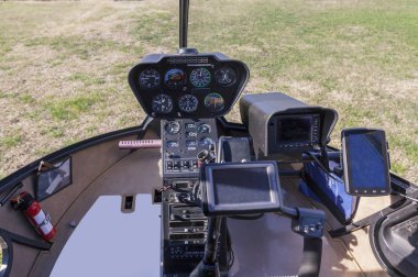 Kokpit yere helikopter, yakın çekim
