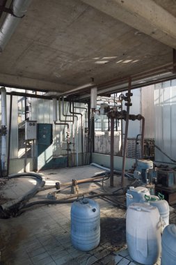 terk edilmiş kimyasal fabrika 