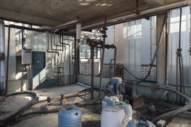 terk edilmiş kimyasal fabrika 
