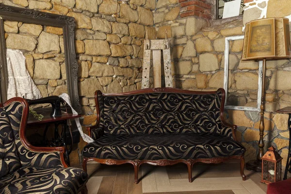 Antika tidstypiska möbler — Stockfoto